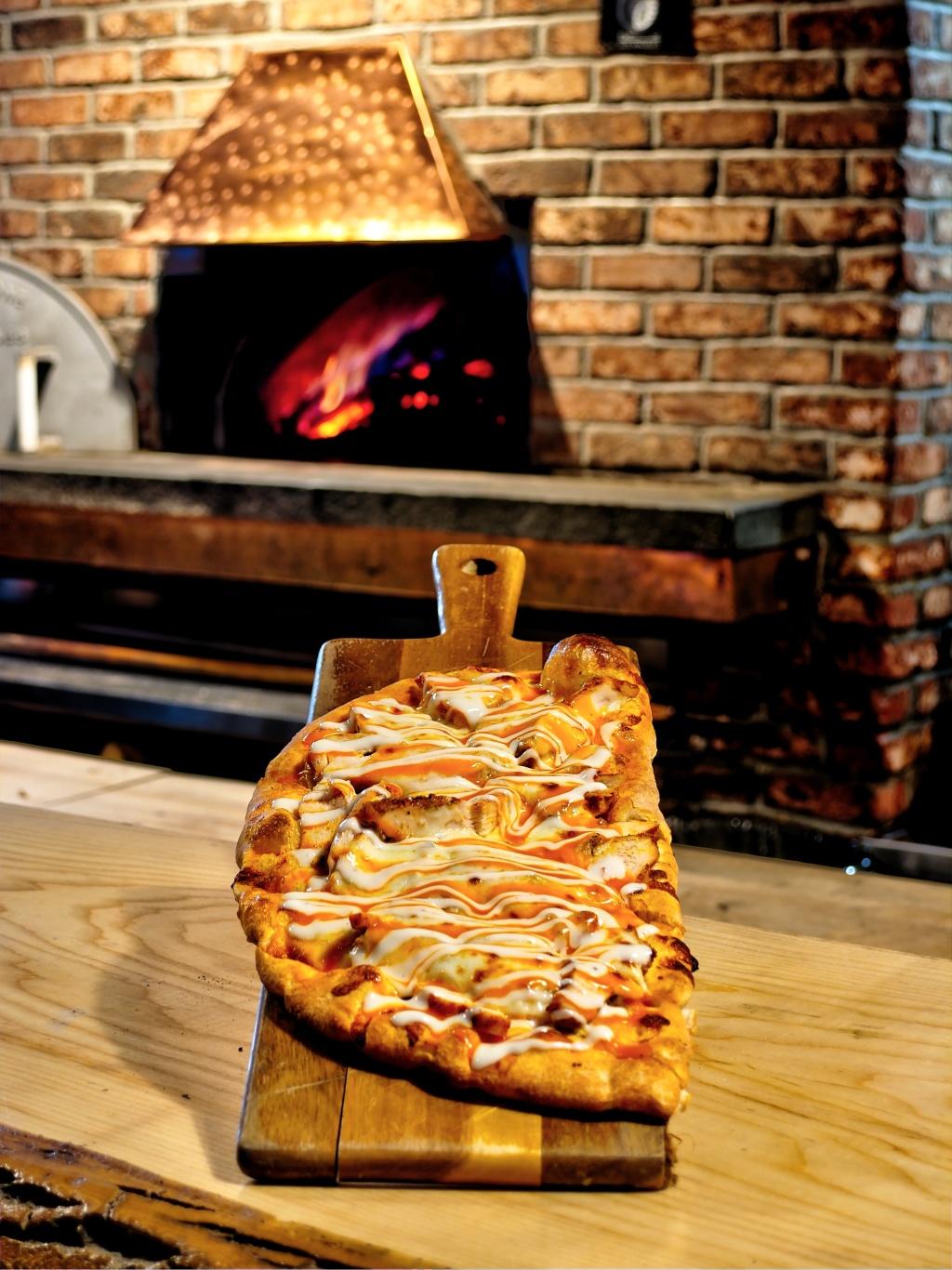 Image for Buffalo Chicken Flat Bread.