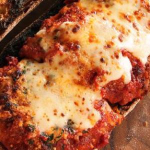 Flatbread Chicken Parm