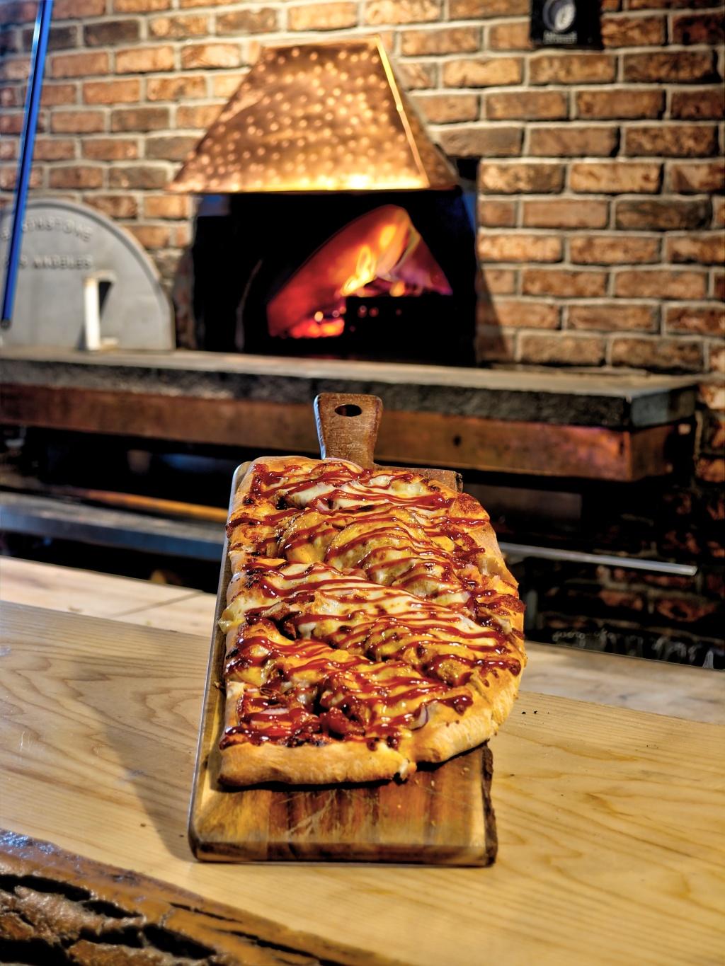 Image for Pulled Pork Flat Bread.