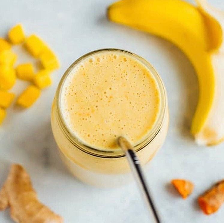 Summer Golden Milk Smoothie(Papaya,Mango,Ginger,Tumeric,Black Pepper,Cinnamon,Greek Yogurt and Sprouted Pea Protein)