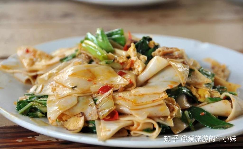Y03. 炒卷粉 Yunnan Fried Flat Noodle