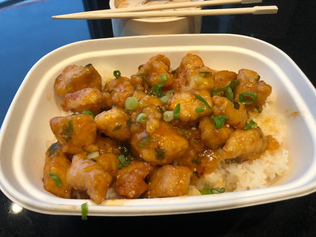 General Tso's Chicken Tray (5-6 people)